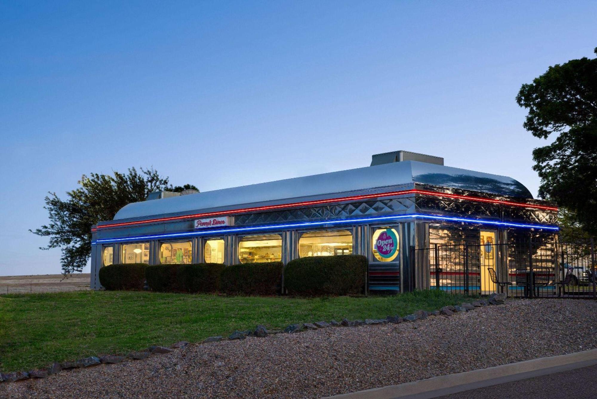 Travelodge By Wyndham Vaughn Buitenkant foto